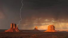 monument-valley-lightning-storm-1593318.jpg