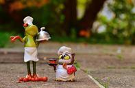 frog-owl-bake-competition-funny-1016127.jpg