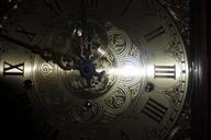 clock-face-grandfather-clock-1082319.jpg