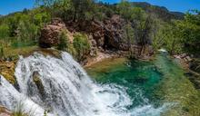 Waterfall_Trail_on_Fossil_Creek.jpg