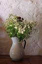 porcelain-vase-vase-bouquet-deco-402200.jpg