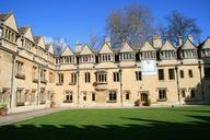 oxford-england-courtyard-uk-315985.jpg