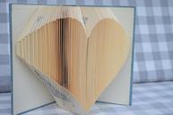 book-origami-buchorigami-375457.jpg