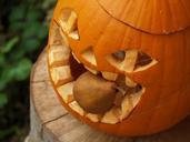 pumpkin-helloween-pear-vegetable-508684.jpg