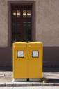 mailbox-post-yellow-668667.jpg