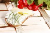 bread-and-butter-cheese-chives-1331446.jpg