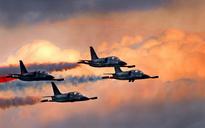 air-show-formation-military-622816.jpg