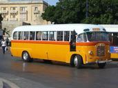 bus-yellow-vintage-transport-670966.jpg