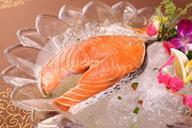 seafood-fresh-salmon-food-gourmet-809864.jpg