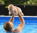 swimming-pool-meringue-family-917604.jpg