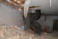 demolition-trap-break-gravel-558435.jpg