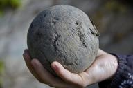 sphere-hand-find-wooden-balls-771719.jpg