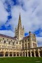 courtyard-norwich-cathedral-spire-1144765.jpg