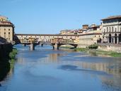 italy-florence-ponte-vecchio-bridge-528927.jpg