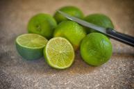 green-lemon-lemon-fruit-vitamins-570328.jpg