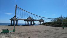 volleyball-net-idle-beach-serenity-1406637.jpg