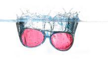 glasses-water-spray-water-surface-357126.jpg