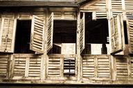 windows-shutters-architecture-923845.jpg