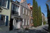 historic-neighborhood-charleston-sc-1188039.jpg