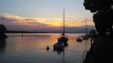 lake-lake-garda-italy-peschiera-466221.jpg