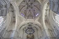 dome-arches-cathedral-architecture-917435.jpg