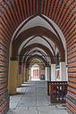 archway-town-hall-stralsund-brick-1399481.jpg