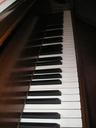 piano-keyboard-keys-460334.jpg