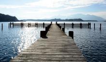 boardwalk-overview-horizon-wide-540378.jpg