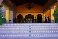 hotel-entrance-hall-entr%C3%A9e-stairs-461612.jpg