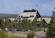 Old_Faithful_Inn,_front_of_building.jpg