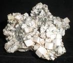 minerals-cubes-baird-nature-1637960.jpg