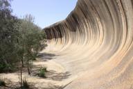 wave-rock-tourist-attraction-165350.jpg