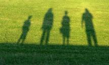 travel-family-contour-shadow-man-933171.jpg