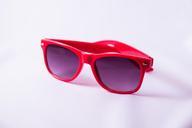 sunglasses-sun-red-summer-merry-347581.jpg