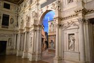 theatre-vicenza-palladio-italy-515655.jpg