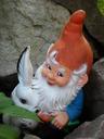 garden-gnome-dwarf-garden-figurines-177573.jpg