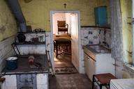 old-house-kitchen-leave-farm-1655900.jpg