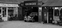 vintage-car-garage-shop-sign-376539.jpg