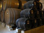 vault-barrels-wine-645189.jpg