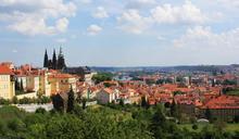 blue-city-park-roof-town-tree-597021.jpg