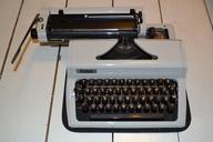 typewriter-old-school-vintage-old-894717.jpg