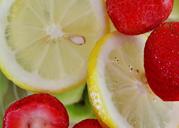 lemons-strawberries-kiwi-fruits-552976.jpg