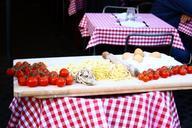 tomatoes-pasta-italy-food-eat-529430.jpg