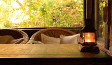 cafe-window-fire-tables-meeting-507584.jpg