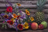 still-life-pineapple-flowers-840078.jpg