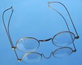 reading-glasses-glasses-old-about-243433.jpg