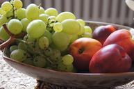 grapes-peaches-patera-fruit-peach-423463.jpg