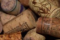 corks-wine-plugs-oenology-cap-1600258.jpg