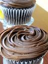 cupcakes-chocolate-icing-dessert-426844.jpg