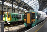 Southern-trains-at-Brighton-railway-station.jpg